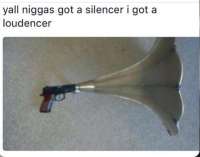 597x469