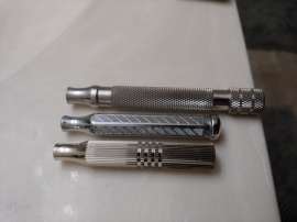 582x437
