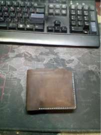 607x810