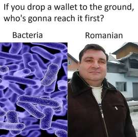899x896