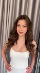 720x1278