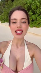 576x1024