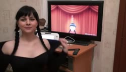832x480