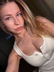 809x1080