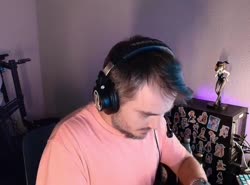 500x370