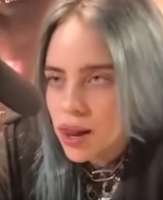 593x727