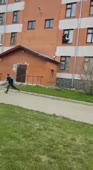 352x640