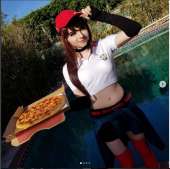 607x604