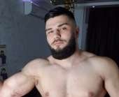 596x490
